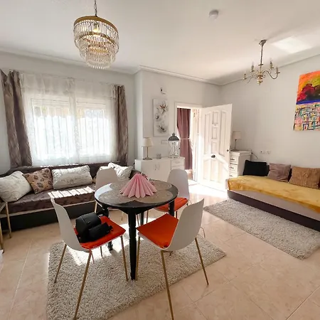Egy Csodas Otthon A Villamartin Golf Club Mellett Apartment Orihuela
