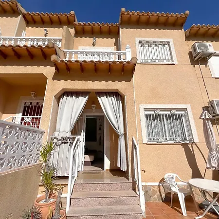 Egy Csodas Otthon A Villamartin Golf Club Mellett Apartment Orihuela